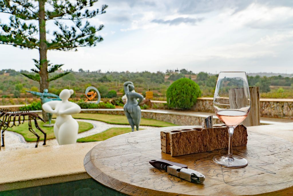 wijntour wijn proeverij wijngaard bezoeken tour Algarve Albufeira Faro Lagos Sagres Lagoa Quinta dos Vales Wine Estate
