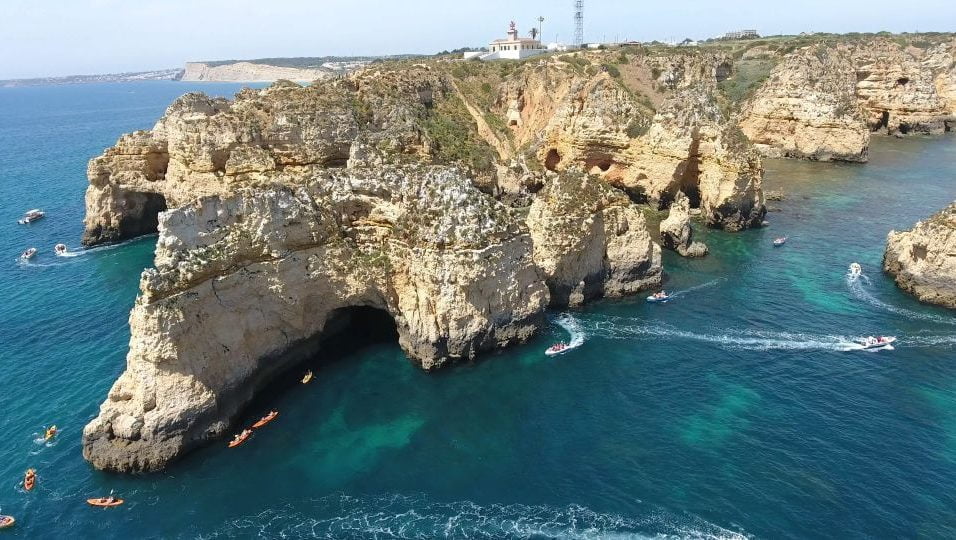 Beste boottochten Lagos Algarve. Ponta da Piedade & Benagil grot