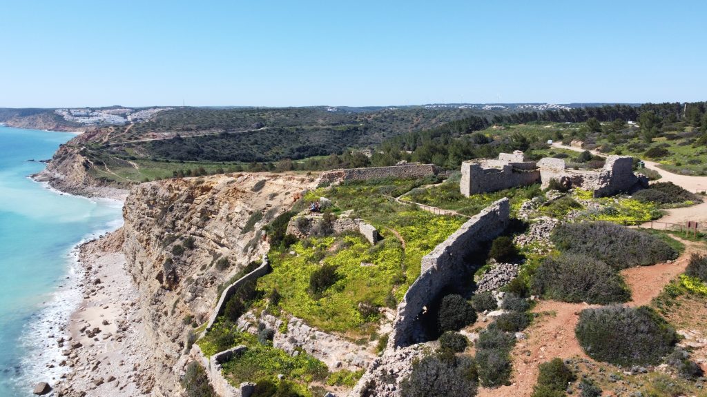 Forte de Almádena - bezienswaardigheden Algarve