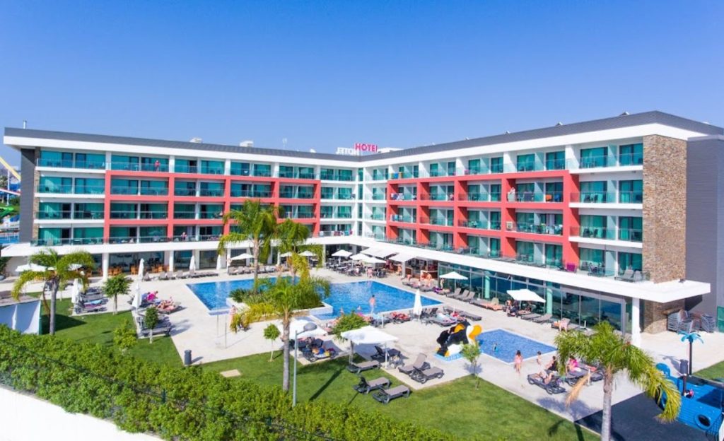 Aquashow Park Hotel Algarve Waterpark