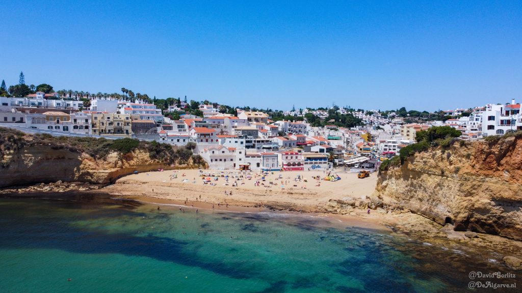 mooiste stranden Algarve: Praia do Carvoeiro 