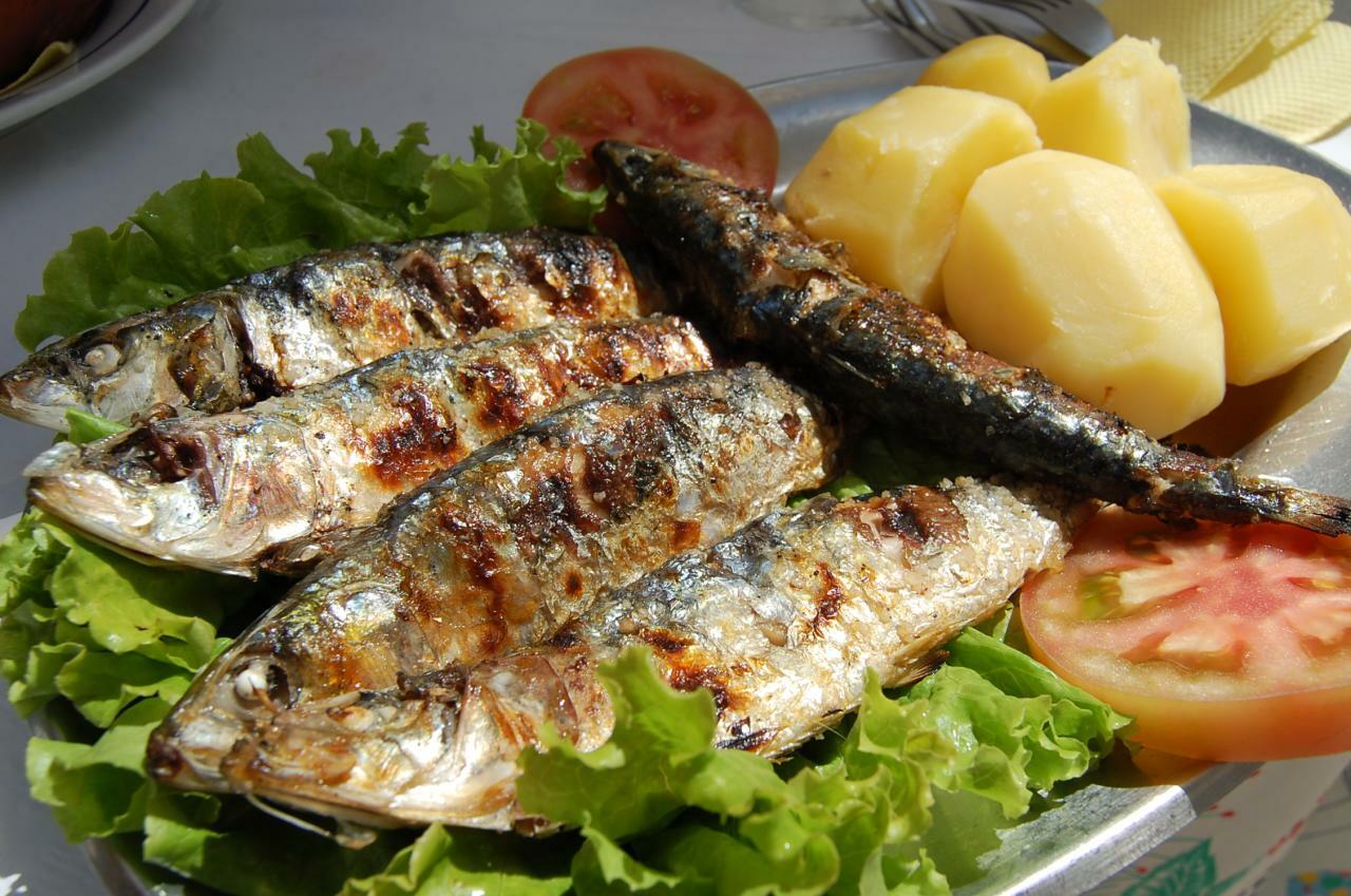 Sardinhas-assadas-typisch-portugees-gerecht