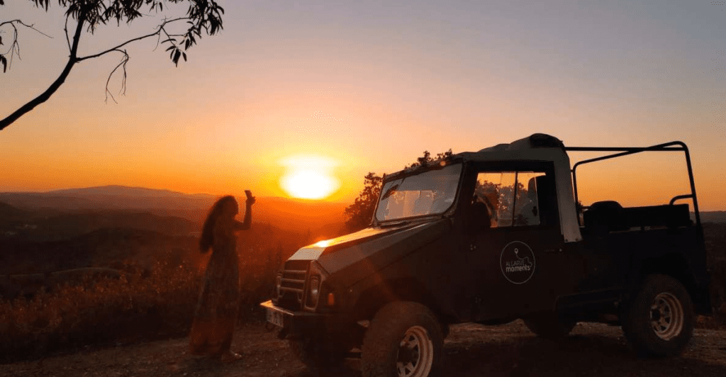 Jeepsafari bij zonsondergang naar Alte Algarve