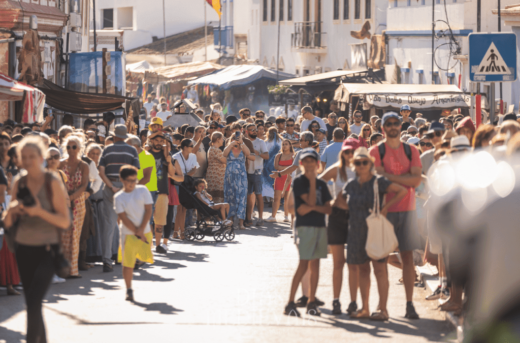 Dias medievais de Castro Marim publiek en sfeer