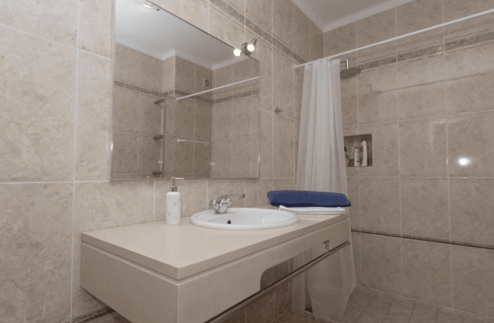 Boas-Vindas - Albufeira badkamer