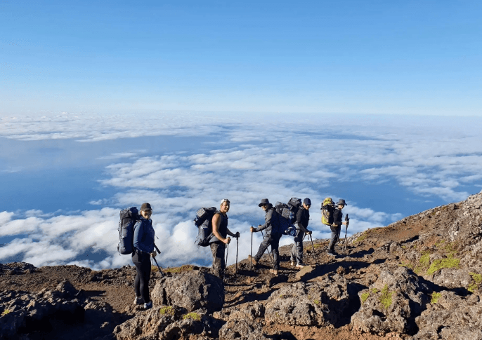 Pico Mountain Climb: jouw pad naar het hoogste punt van Portugal