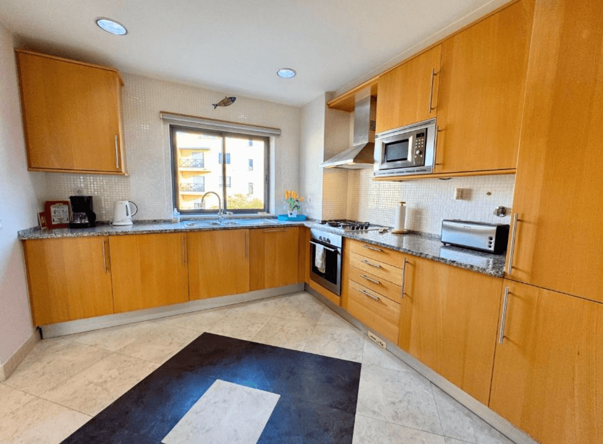 Blue House Corcovada – Albufeira - keuken